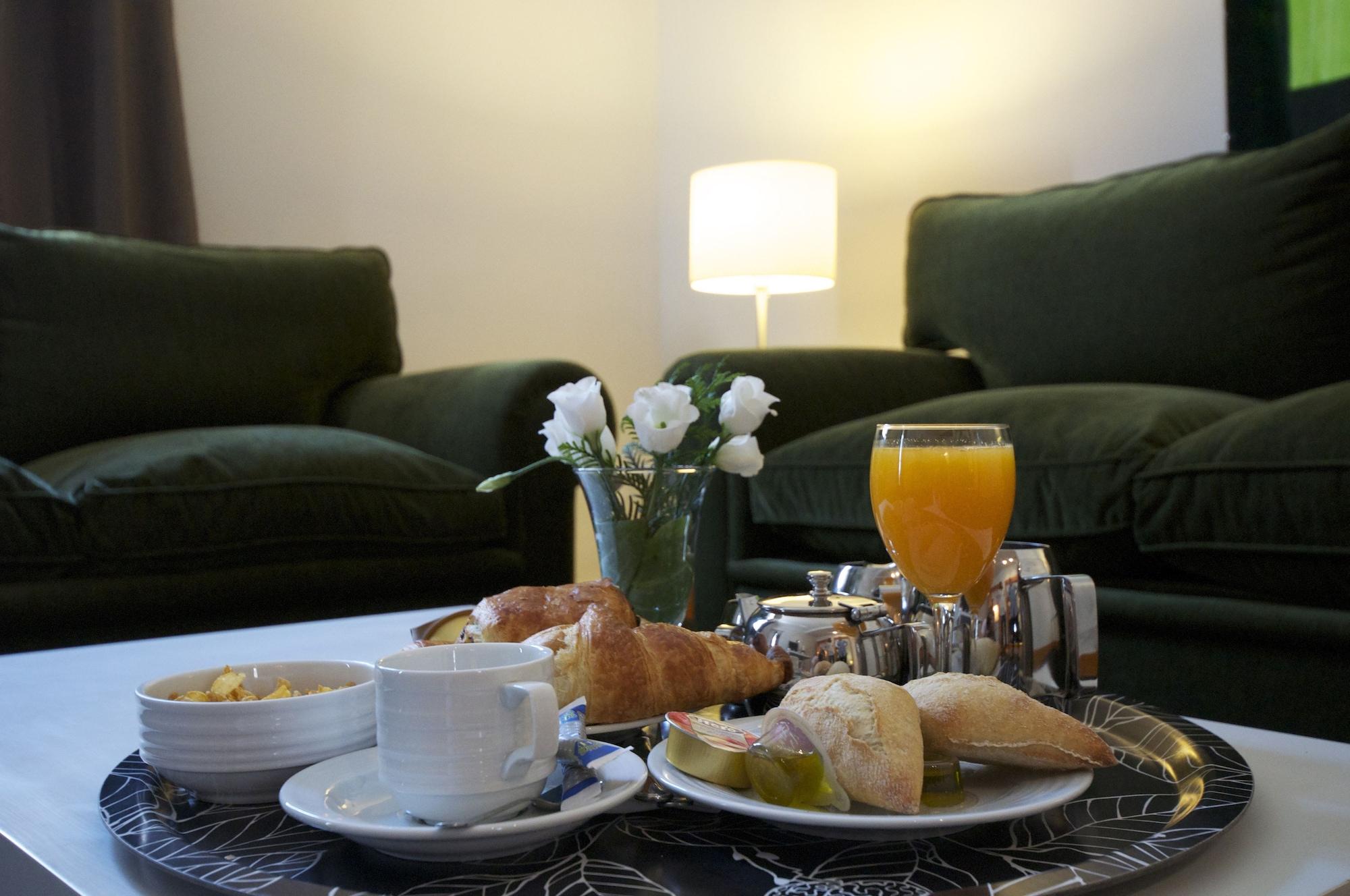 Prado Apart-hotel 4*